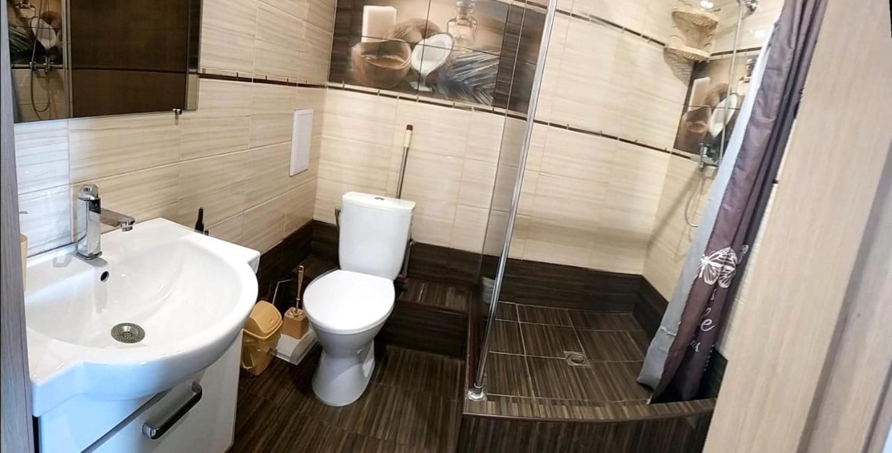 Квартири подобово Івано-Франківська Nice apartments for booking Экстерьер фото